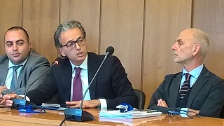 Il direttore generale della Asl Roma 6, Narciso Mostarda (al centro della foto), in audizione alla Pisana.