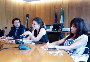 Il presidente dell'ottava commissione, Valerio Novelli, l'assessora Enrica Onorati, e la vicepresidente della commissione  Laura Cartaginese.