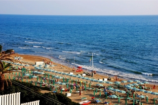 La spiaggia di Anzio (Wikipedia_Commons) La spiaggia di Anzio (Wikipedia_Commons)