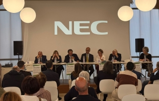 Un'immagine dell'audizione della XII commissione tenuta ad Accumoli (RI). Un'immagine dell'audizione della XII commissione tenuta ad Accumoli (RI).
