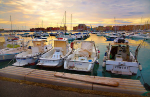Il porto di Anzio, foto di Moyan Brenn, licenza creative commons Il porto di Anzio, foto di Moyan Brenn, licenza creative commons