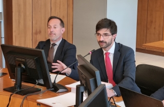 L'assessore regionale al Bilancio, Giancarlo Righini, e il presidente della IV commissione, Daniele Sabatini, durante le audizioni. L'assessore regionale al Bilancio, Giancarlo Righini, e il presidente della IV commissione, Daniele Sabatini, durante le audizioni.