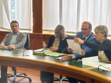 Da sinistra, gli assessori Ghera, Rinaldi e il presidente Mitrano durante l'audizione in commissione Da sinistra, gli assessori Ghera, Rinaldi e il presidente Mitrano durante l'audizione in commissione