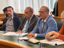 Da destra, il presidente Mitrano e il commissario Mallamo Da destra, il presidente Mitrano e il commissario Mallamo