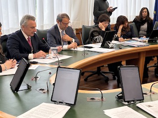 Un momento della seduta di oggi. Un momento della seduta di oggi.