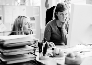 "Modern, hard working women" by Rsms is licensed under CC BY-NC 2.0 "Modern, hard working women" by Rsms is licensed under CC BY-NC 2.0