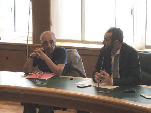 Da sinistra, il commissario Lecce e il presidente Barillari Da sinistra, il commissario Lecce e il presidente Barillari