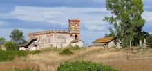 Un casale all'interno del parco dell'Inviolata