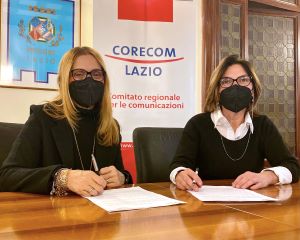 Il momento della sigla dell'intesa.