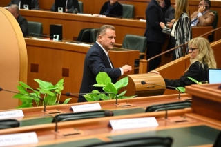 Il neo vicepresidente del Consiglio regionale, Enrico Panunzi, durante le operazioni di voto.